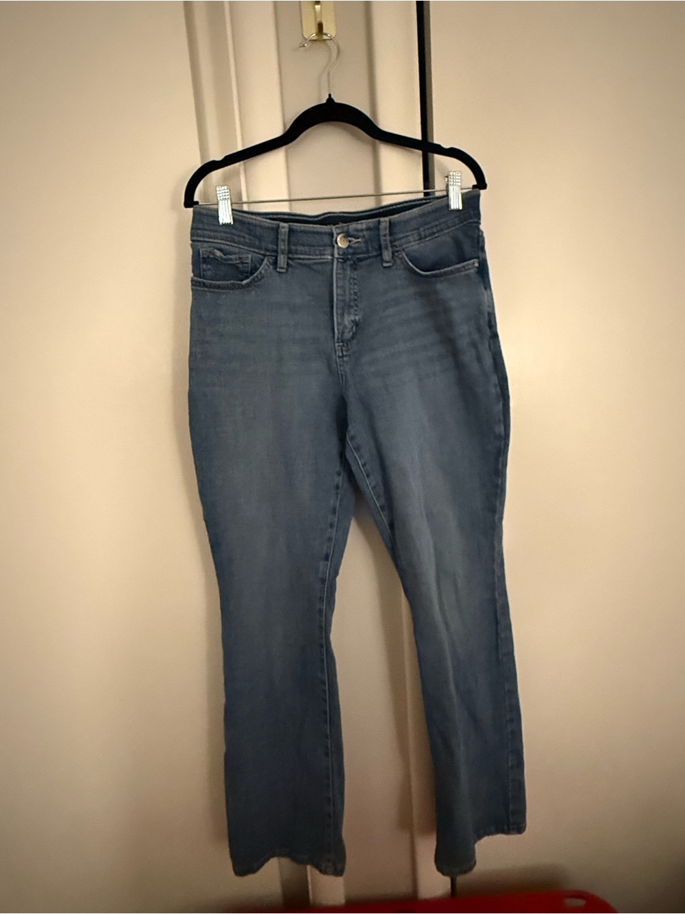 Lee Women's Straight Leg Jeans in Medium Blue Wash